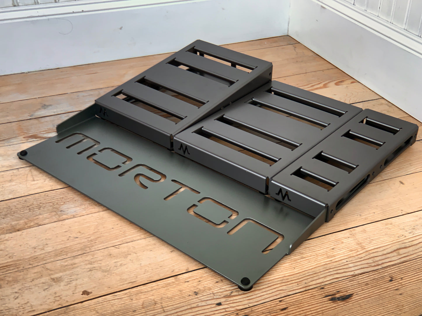 FRONT TRAY 20