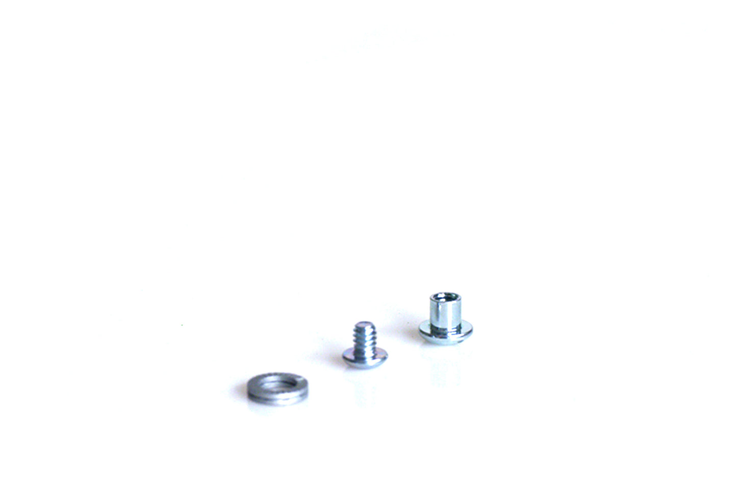 LOW-PROFILE-MONTAGE-HARDWARE